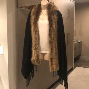 Black wool faux fur color shawl